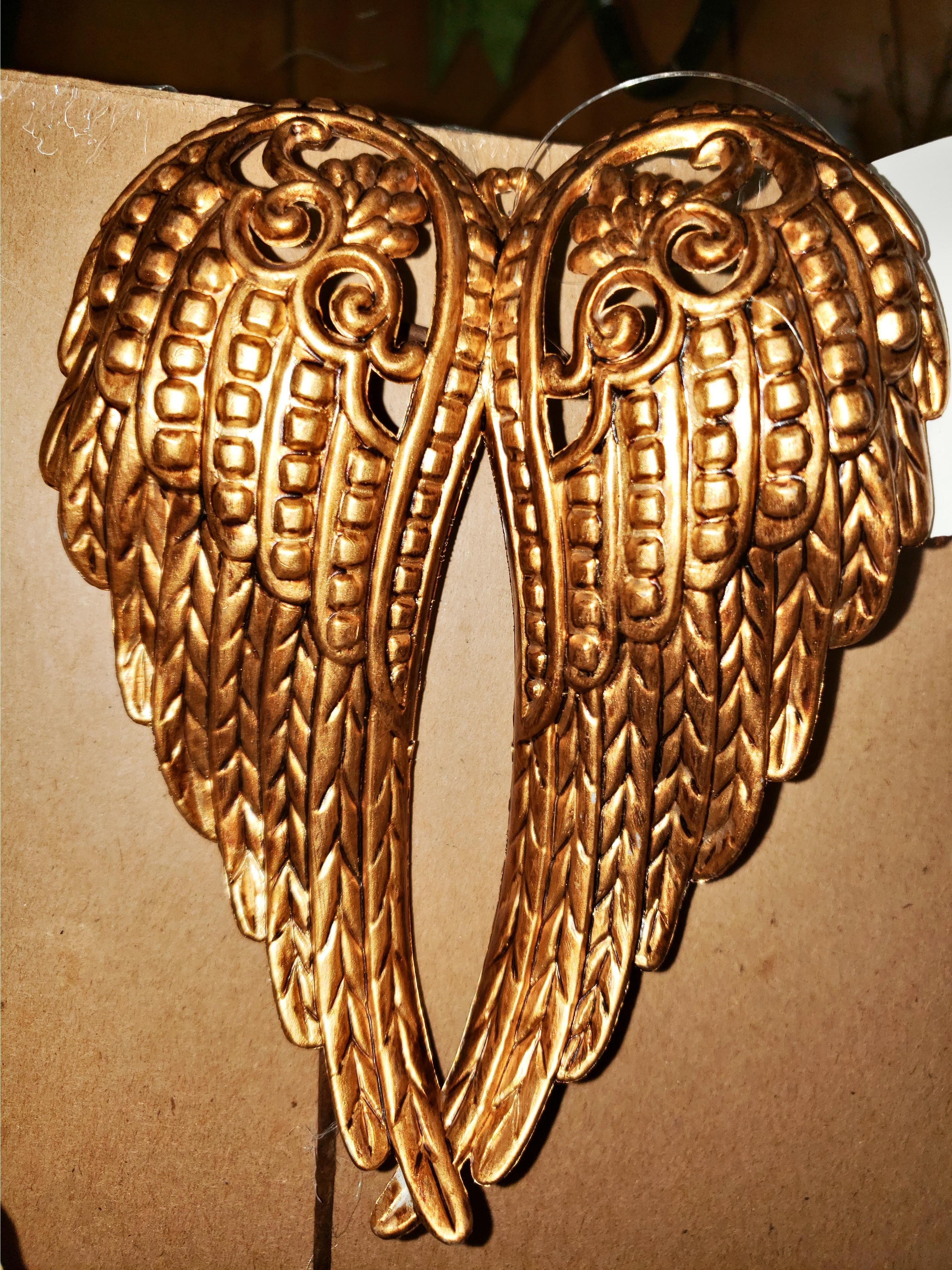 Angel Wing Pick